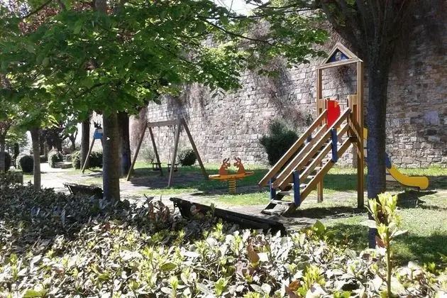 Apart Daire, 2 Büyük (Queen) Boy Yatak