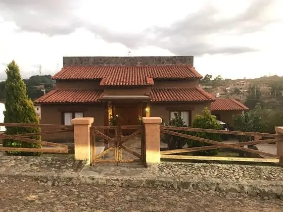 Kulübe, 4 Yatak Odası, Şömine