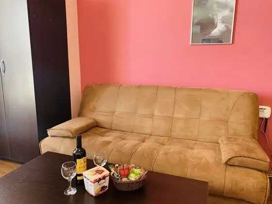 Apart Daire, 1 Büyük (Queen) Boy Yatak