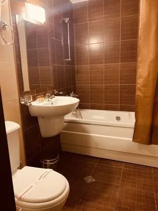 Apart Daire, 1 Büyük (Queen) Boy Yatak