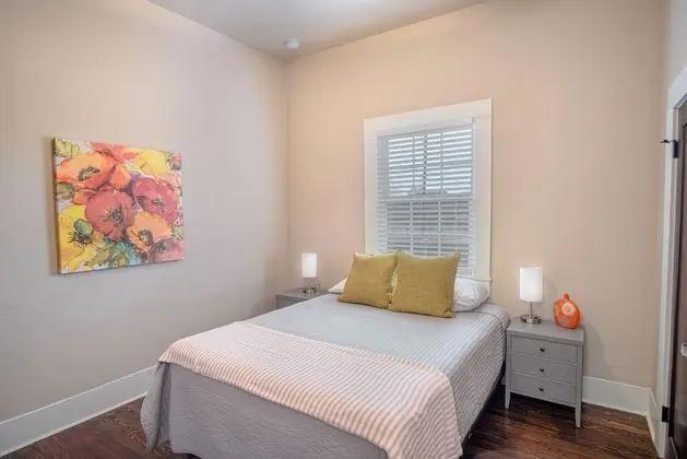 Ev (4 Bedrooms)