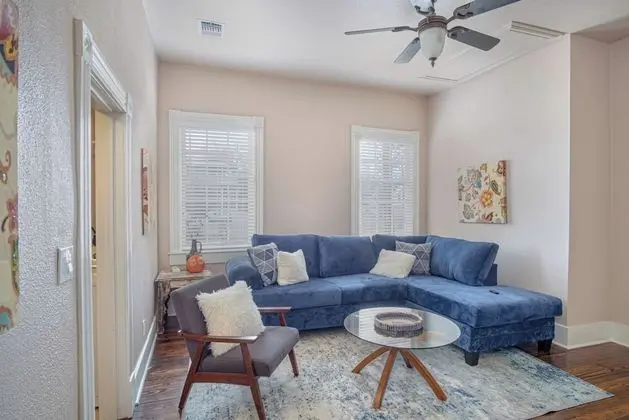 Ev (4 Bedrooms)