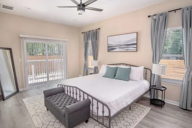 Ev (3 Bedrooms)