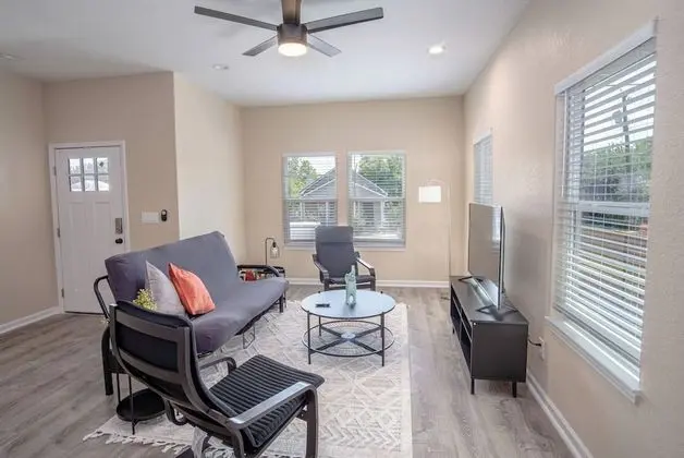 Ev (3 Bedrooms)