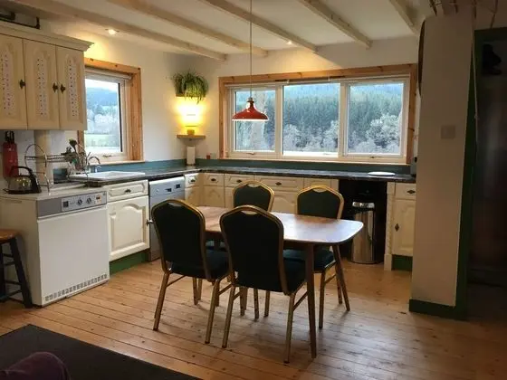 Kır Evi, 1 Büyük (Queen) Boy Yatak