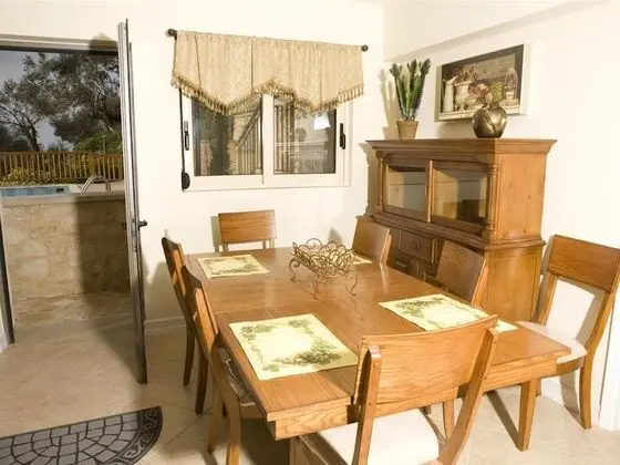 Villa, 5 Yatak Odası, Engellilere Uygun, Sigara İçilebilir