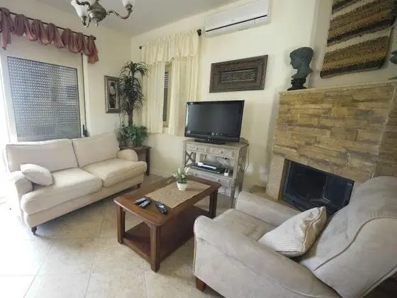 Villa, 5 Yatak Odası, Engellilere Uygun, Sigara İçilebilir