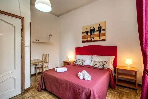 Standard Tek Büyük Yataklı Oda, Ortak Banyo