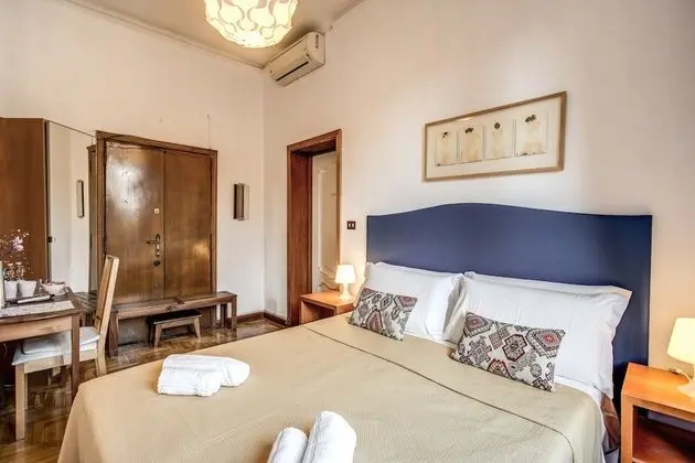 Standard Tek Büyük Yataklı Oda, Ortak Banyo