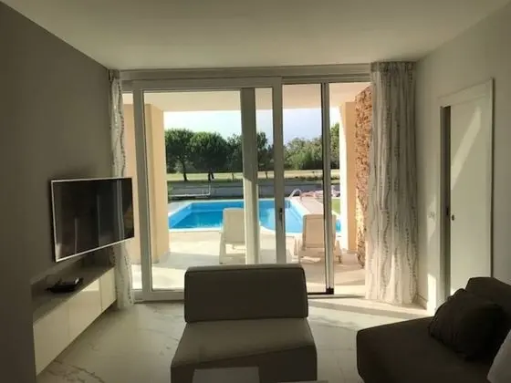 Villa, 5 Yatak Odası, Şömine
