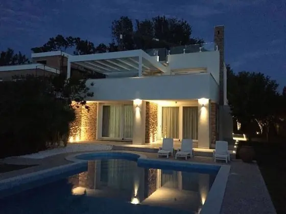 Villa, 5 Yatak Odası, Şömine