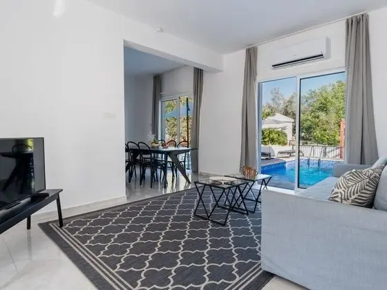 Villa, 4 Yatak Odası, Balkon
