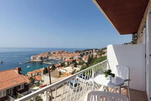 Süit (Beautiful Nest Rooms - Two Bedroom Su)