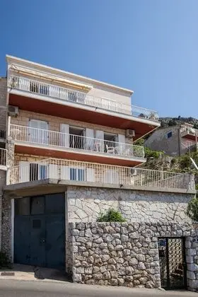 Süit (Beautiful Nest Rooms - Two Bedroom Su)