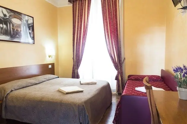 Standard Dört Kişilik Oda, Özel Banyo