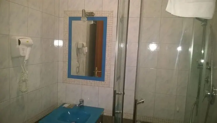 Standard Dört Kişilik Oda, Özel Banyo