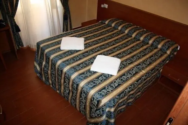 Standard Tek Büyük veya İki Ayrı Yataklı Oda, Özel Banyo