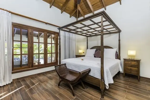 Villa, 4 Yatak Odası, Kişiye Özel Havuzlu, Avlu