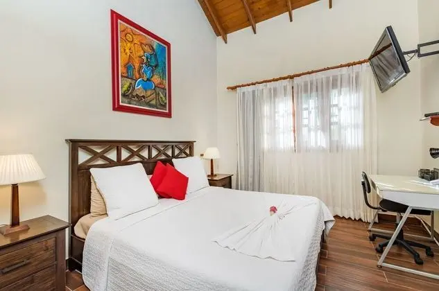 Villa, 4 Yatak Odası, Kişiye Özel Havuzlu, Avlu