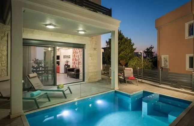 Villa, 4 Yatak Odası, Kişiye Özel Havuzlu