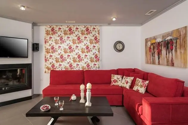 Villa, 4 Yatak Odası, Kişiye Özel Havuzlu