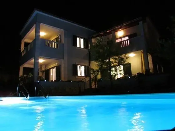 Villa, Birden Çok Yatak