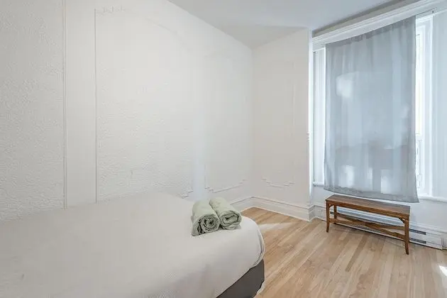 Tek Büyük Yataklı Oda, 1 Çift Kişilik Yatak