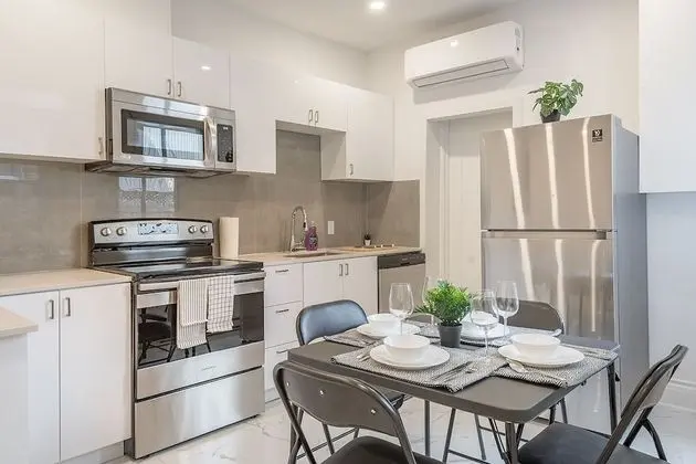 Tek Büyük Yataklı Oda, 1 Çift Kişilik Yatak