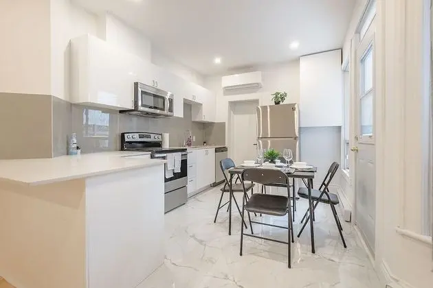 Tek Büyük Yataklı Oda, 1 Çift Kişilik Yatak