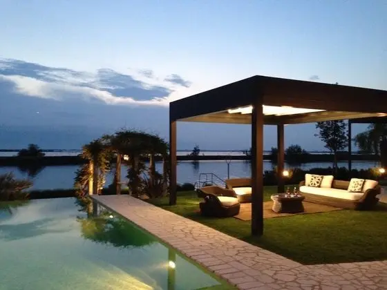 Villa, 4 Yatak Odası, Balkon