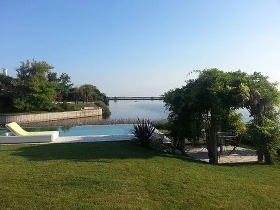 Villa, 4 Yatak Odası, Balkon