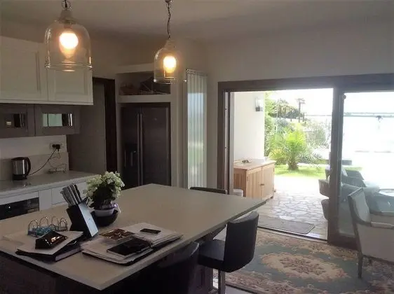 Villa, 4 Yatak Odası, Balkon