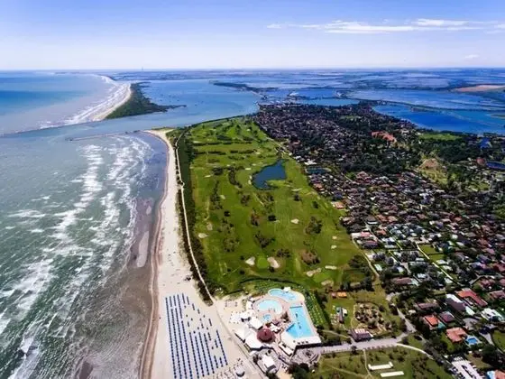 Villa, 4 Yatak Odası, Balkon