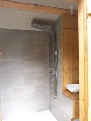 Kulübe, Birden Çok Yatak