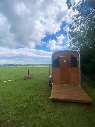 Kulübe, Birden Çok Yatak