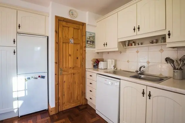 Ev, 2 Büyük (Queen) Boy Yatak