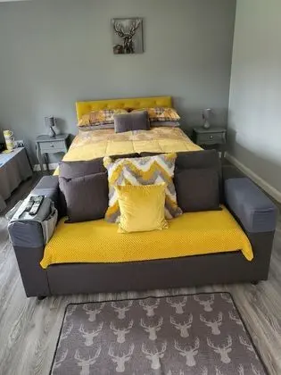 Dağ Evi, 1 Büyük (Queen) Boy Yatak ve Çekyat