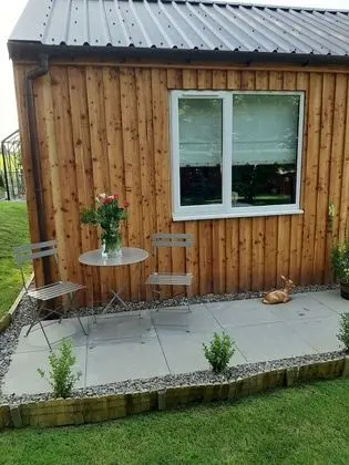 Dağ Evi, 1 Büyük (Queen) Boy Yatak ve Çekyat