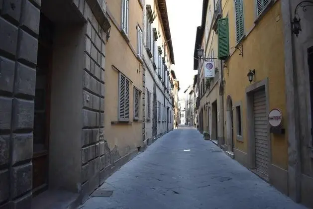 Apart Daire, 1 Büyük (Queen) Boy Yatak