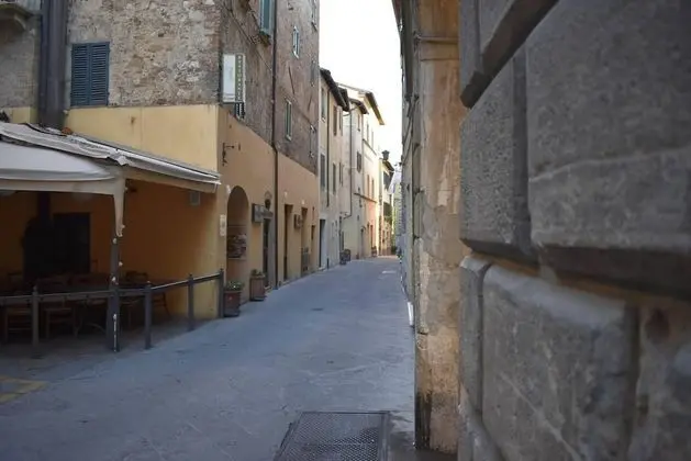 Apart Daire, 1 Büyük (Queen) Boy Yatak