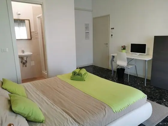 Comfort Tek Büyük Yataklı Oda