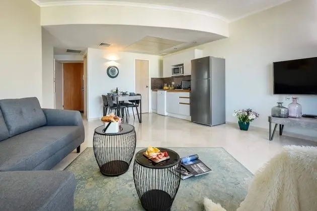 Apart Daire, Sigara İçilmez, Havuz Kullanımı