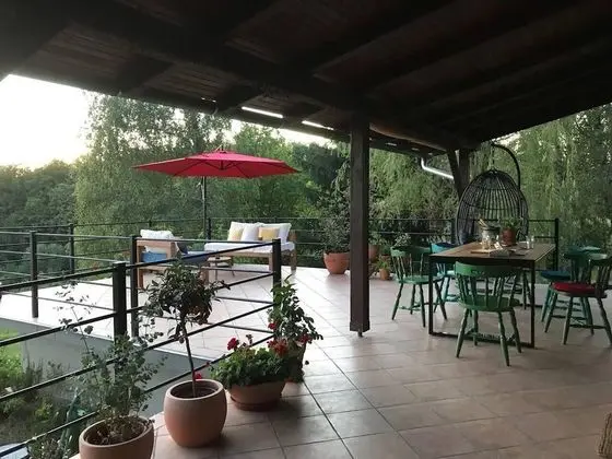 Kır Evi, 1 Büyük (Queen) Boy Yatak ve Çekyat