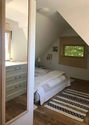 Kır Evi, 1 Büyük (Queen) Boy Yatak ve Çekyat