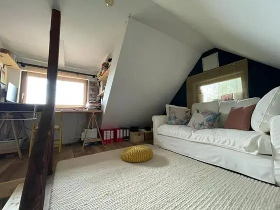 Kır Evi, 1 Büyük (Queen) Boy Yatak ve Çekyat