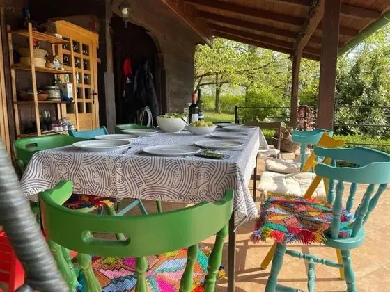 Kır Evi, 1 Büyük (Queen) Boy Yatak ve Çekyat