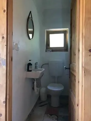 Kır Evi, 1 Büyük (Queen) Boy Yatak ve Çekyat