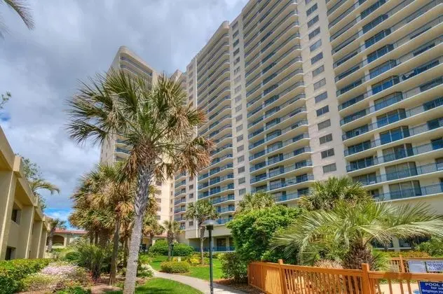 Daire, Birden Çok Yatak (Beautifully decorated ocean view cond)
