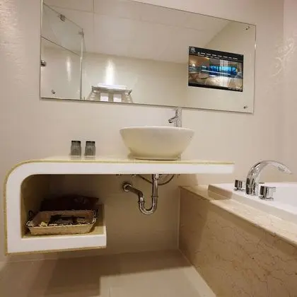 Deluxe Üç Kişilik Oda