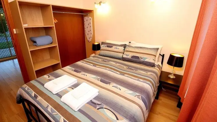 Waterfront Cabin Double Share